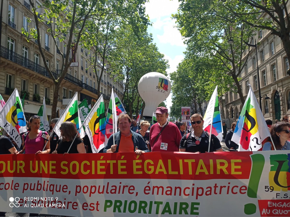 #25mai , la <a href="/fsu59_62/">FSU59/62</a> à Paris, mobilisée  pour l'école publique, contre 
#chocdessavoirs et le tri des élèves
<a href="/FSUHauts_France/">FSU Hauts-de-France</a> <a href="/FSUSNUIPP59/">FSU-SNUIPP 59</a> 
<a href="/leSNU62twitte/">FSU-SNUipp 62</a> <a href="/MartinageSnetap/">regis.martinage.snetap</a> <a href="/snesdelille/">SNES FSU académie de Lille</a> <a href="/SNICS_FSU_Lille/">SNICS FSU lille</a> <a href="/snepfsu/">SNEP FSU #HelloQuitX #20janvier</a>