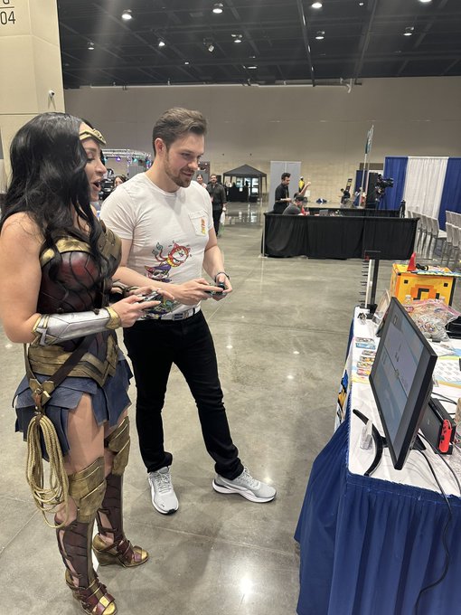 Did I sneak away from my table to play Mariokart 64&rsquo; with @AbdallahNATION yes. Yes I did. https://t.<a href="/tag/diaryofacosplayer"class="tags"><span>#diaryofacosplayer</span></a>