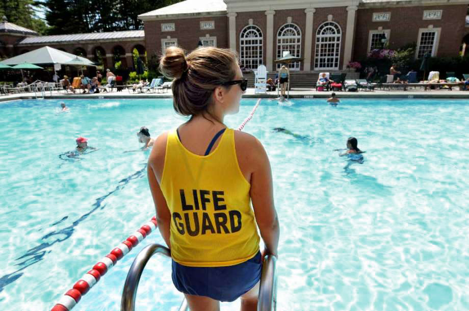 Dive into your passion for swimming and become a certified lifeguard today. New York State Parks is currently hiring lifeguards for our beaches, pools, and lakes across New York State. 🌊 parks.ny.gov/employment/lif…