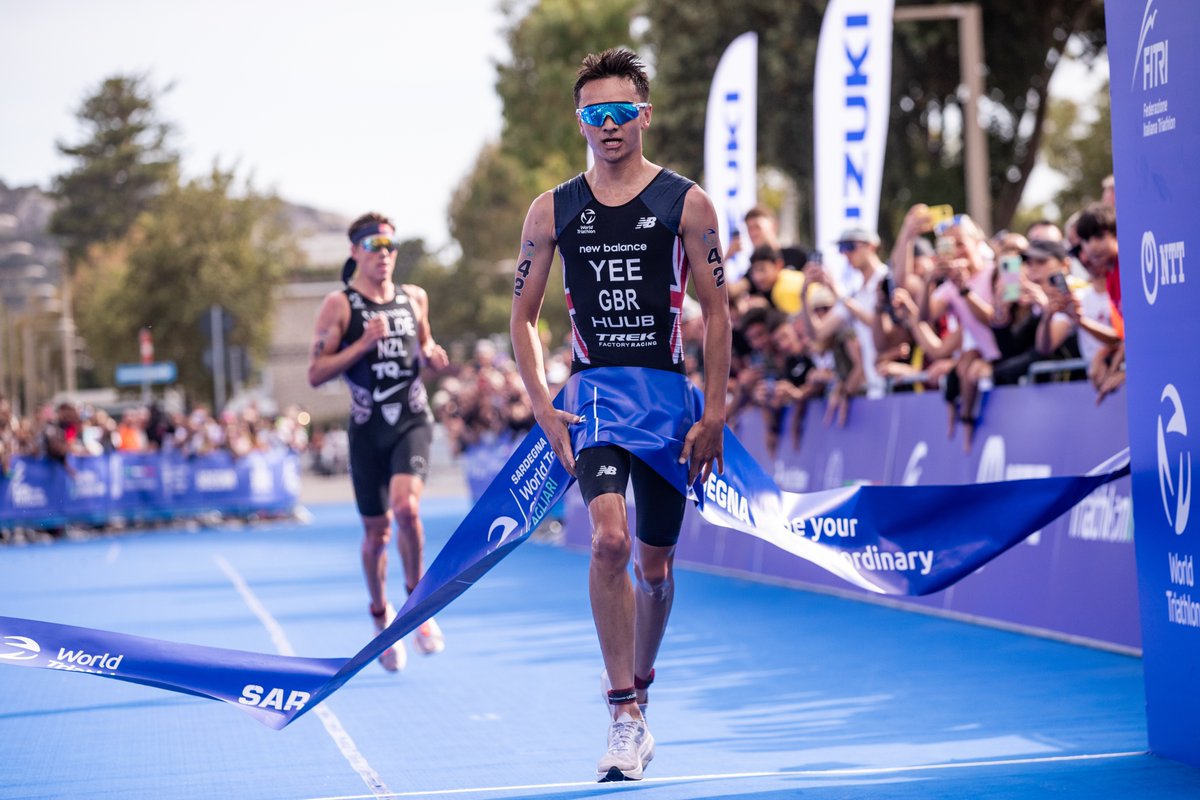 Ladies and gentlemen, Alex Yee 😍

In a super sprint finish the double Olympic medallist storms to GOLD at #WTCSCagliari 👏👏

We can't wait to see what he does at @Paris2024

📸 @worldtriathlon | @BritTri