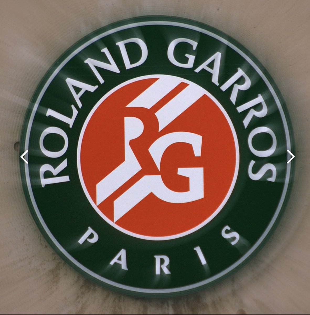 Mucha suerte a los/as 14 Jugadores Españoles/as que mañana comenzarán Roland Garros; 6 Chicas y 8 Chicos. Y también, al nuevo número 1 mundial de dobles, Marcel Granollers… Vamos 💪