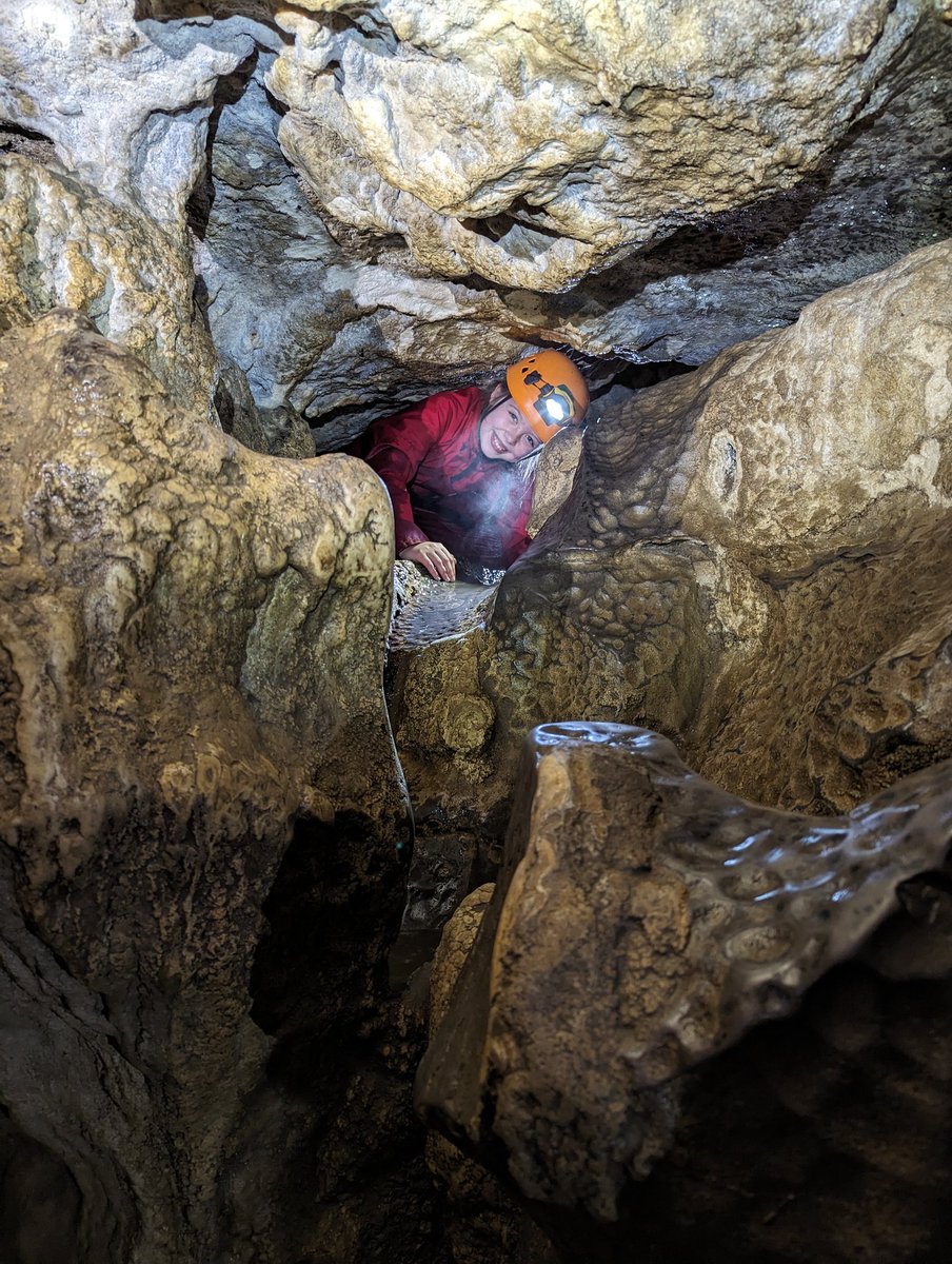 AMBERLEYPRIMARY's tweet photo. Caving in the Dales! We challenged ourselves and did an amazing job! #HighBorrans @AmberleyYear6 https://t.co/IpfowInoAL