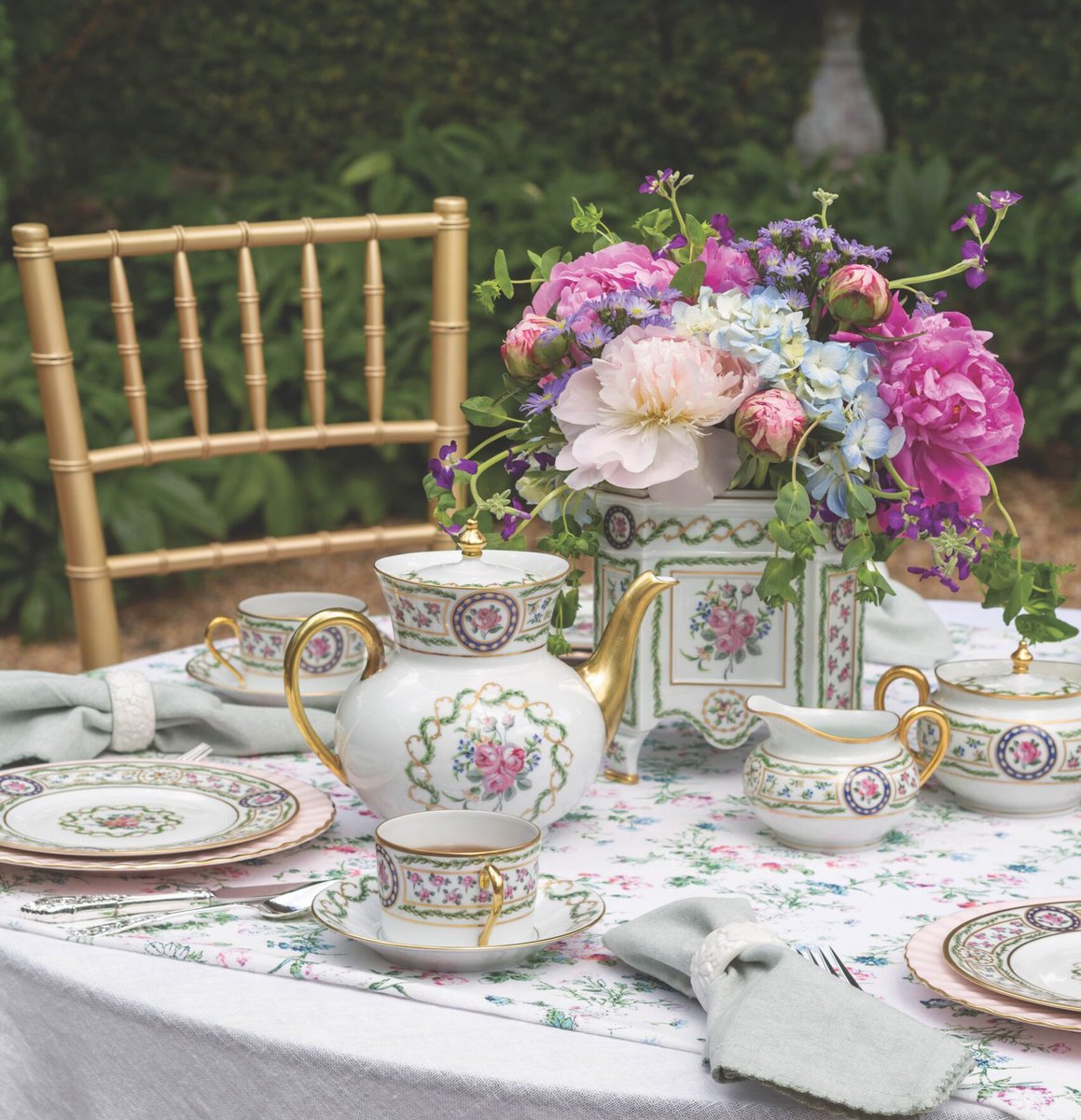 “There are few hours in life more agreeable than the hour dedicated to the ceremony known as afternoon tea.” —Henry James