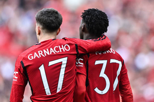 JacobsBen's tweet photo. 2022: Alejandro Garnacho and Kobbie Mainoo win the FA Youth Cup.🏆

2024: Garnacho and Mainoo both score at Wembley to win the @EmiratesFACup.🏆 https://t.co/CvVW44yIq5