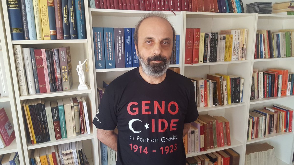 Την Κυριακή στις 10:00 το πρωί θα δημοσιευτεί στον ιστότοπο Infognomonpolitcs.gr συνέντευξη με τον Τούρκο συγγραφέα ακτιβιστή των ανθρωπίνων δικαιωμάτων και ένθερμο αγωνιστή για τη δικαίωση των 353.000 γενοκτονημένων ψυχών του Πόντου, Ταμέρ Τσιλιγκίρ.
Όσοι πιστοί προσέλθετε...