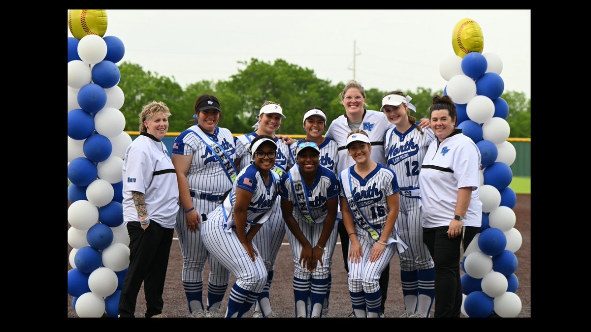 taylor_jeffs's tweet photo. Congrats to these young women on their graduation last night! What an amazing group of ladies we’ve had the honor to coach and get to know for the past 4-6 years! Love them all and hope for a very successful future! 
Always remember your home, Forever a Falcon! https://t.co/h7oTk7ZDMi