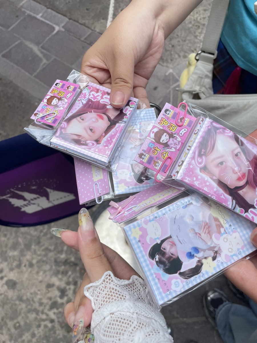 YehRry's tweet photo. 🌀🧬‧₊˚☆ Disney day ⋆ ♡̷ 🎠 https://t.co/wFoiBlj6MT