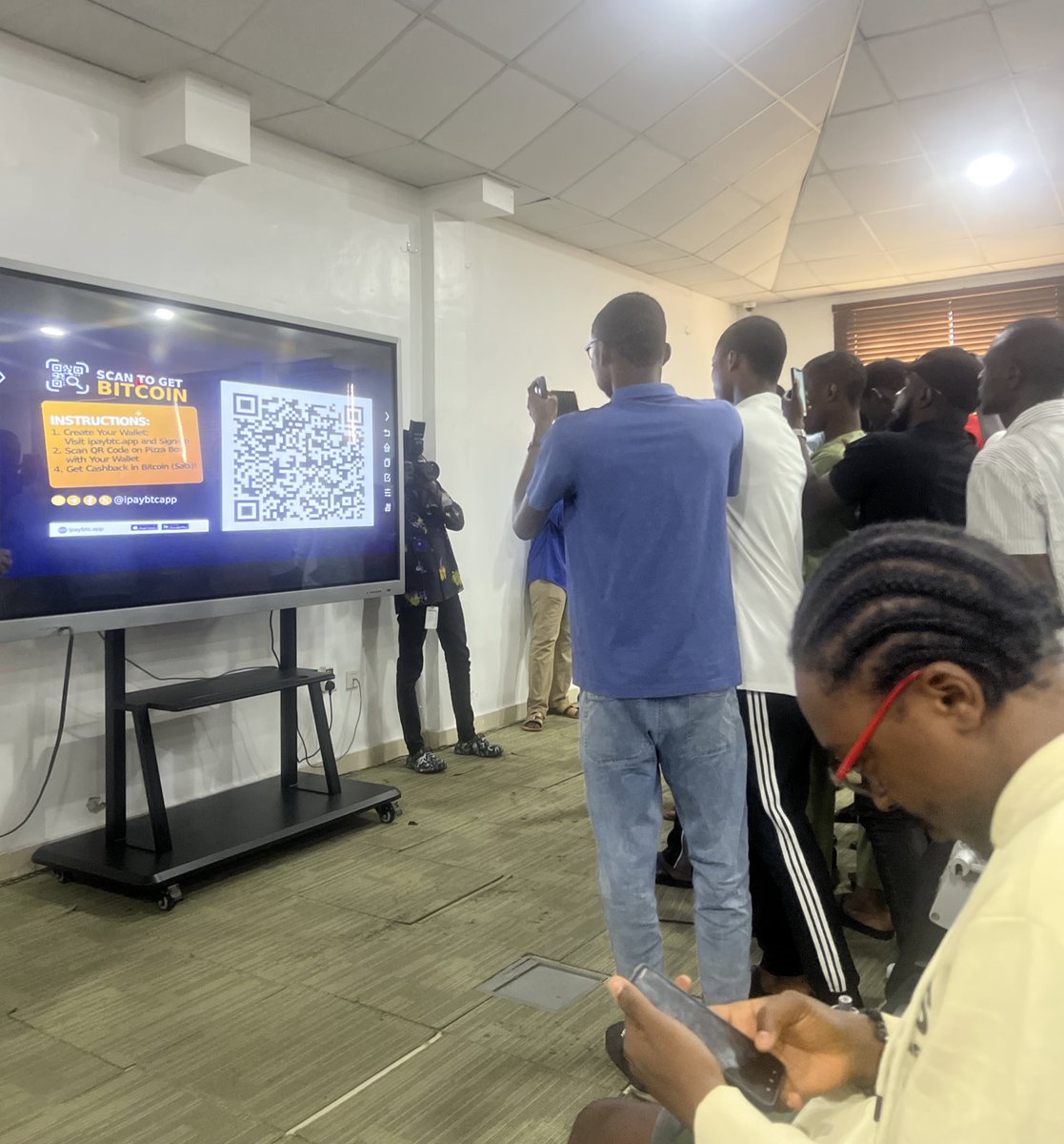 DigiOats's tweet image. The Africa #Bitcoin Day 🇳🇬 was a show of Community engagement, dedicated learning process and builders resilience in solving Africa centric problems with #Bitcoin ( the best monetary tech ). Insightful program organized by @AfroBitcoinOrg . 👏 #ABCDay
