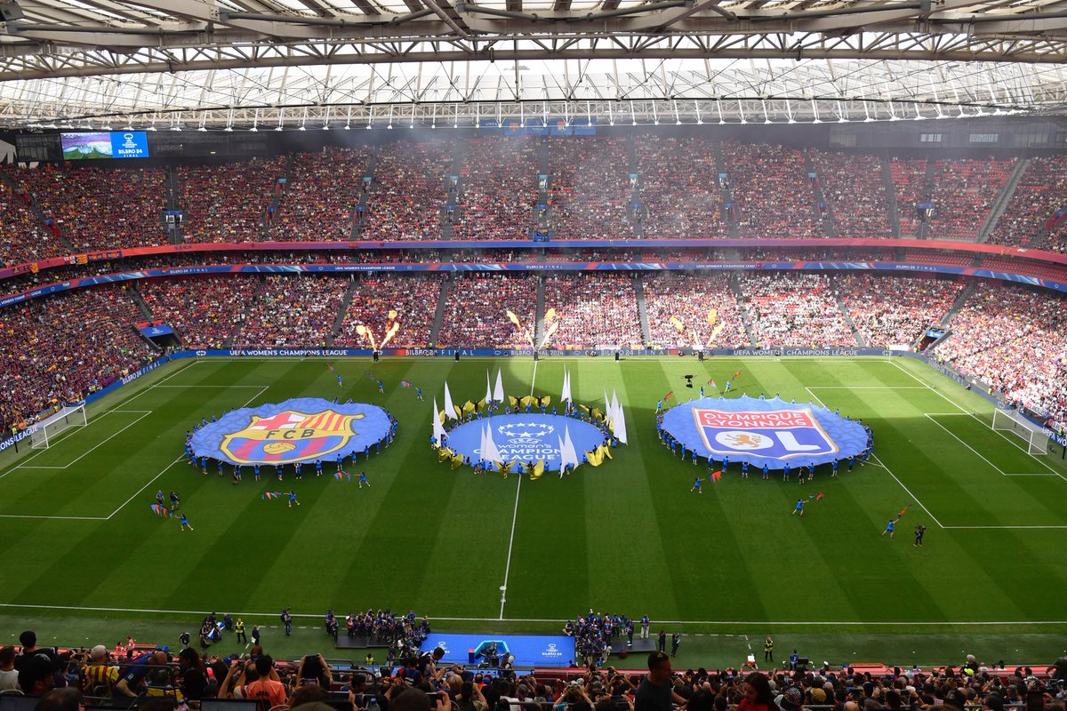 A SOLD OUT SAN MAMÉS STADIUM IN BILBAO, SPAIN FOR THIS #UWCL FINAL 😍 Just a casual 53,000 watching two of the greatest club teams on the planet do battle. 💪