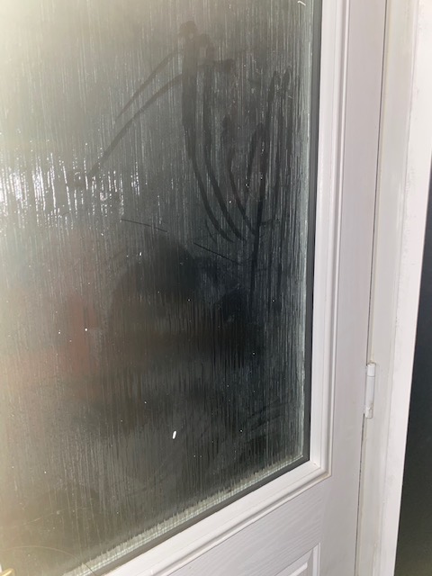 Tonight 8pm GMT I share the case behind these images that were taken in the UK only 3 weeks ago. Join me as we discuss the case.
Deb H - BBR
youtu.be/GFr76dPzBiw
These images were taken by a witness in Northamptonshire after some strange activity at here home.
