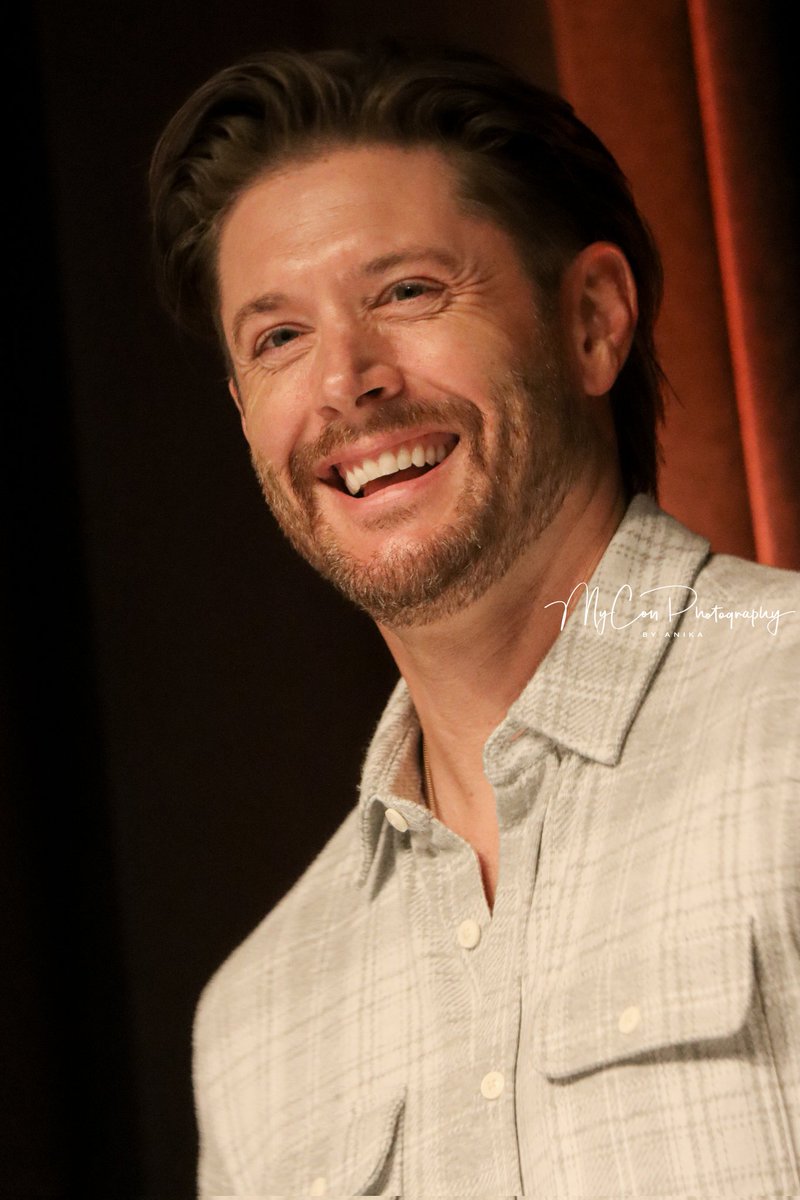 Jensen at PurCon8 
Düsseldorf, Germany 

#jensenackles #supernatural #purcon8 #purgatory8 #spnfamily #theboys #tracker #bigsky