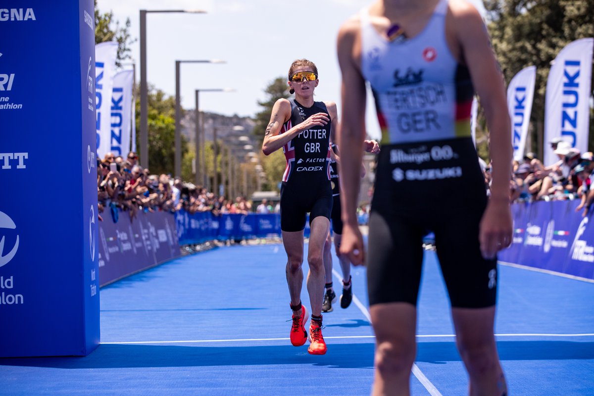 Potter on the podium 🥉 @beth_potter grabs BRONZE at #WTCSCagliari And it was a corker of a race with four Brits in the top 10 🙌 📸 @worldtriathlon @BritTri