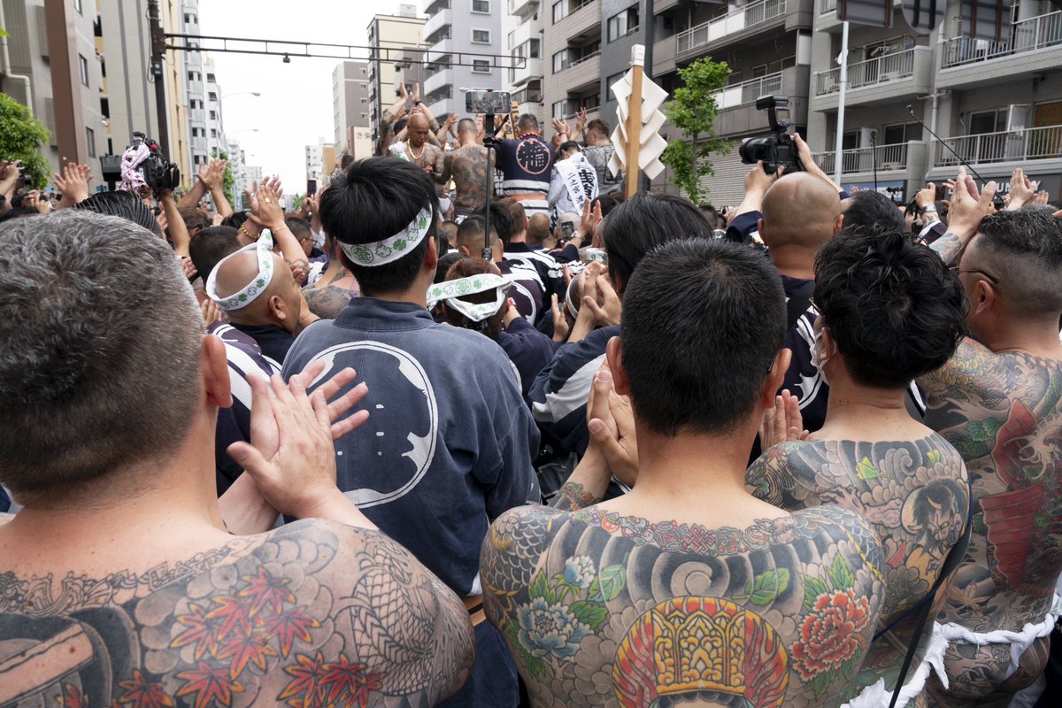 dai_spark's tweet photo. @randizuckerberg @JohnKnopfPhotos @YamashitaPhoto @thehugxyz Everyone having good time at Sanja Festival in Asakusa, Tokyo, Japan https://t.co/OIdaD3icLu