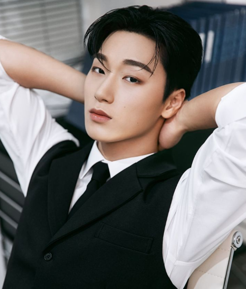 AboutMusicYT's tweet photo. ATEEZ' San and ZEROBASEONE's Gyuvin will appear on Kode together. https://t.co/MoPUtNMiQu