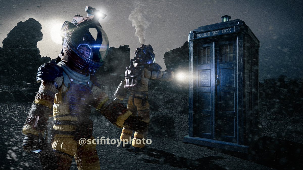 Alien was released 45 years ago. My favourite film. Couldn’t resist combining the Alien action figures with a toy Tardis.  #Alien #DoctorWho #toyphotography