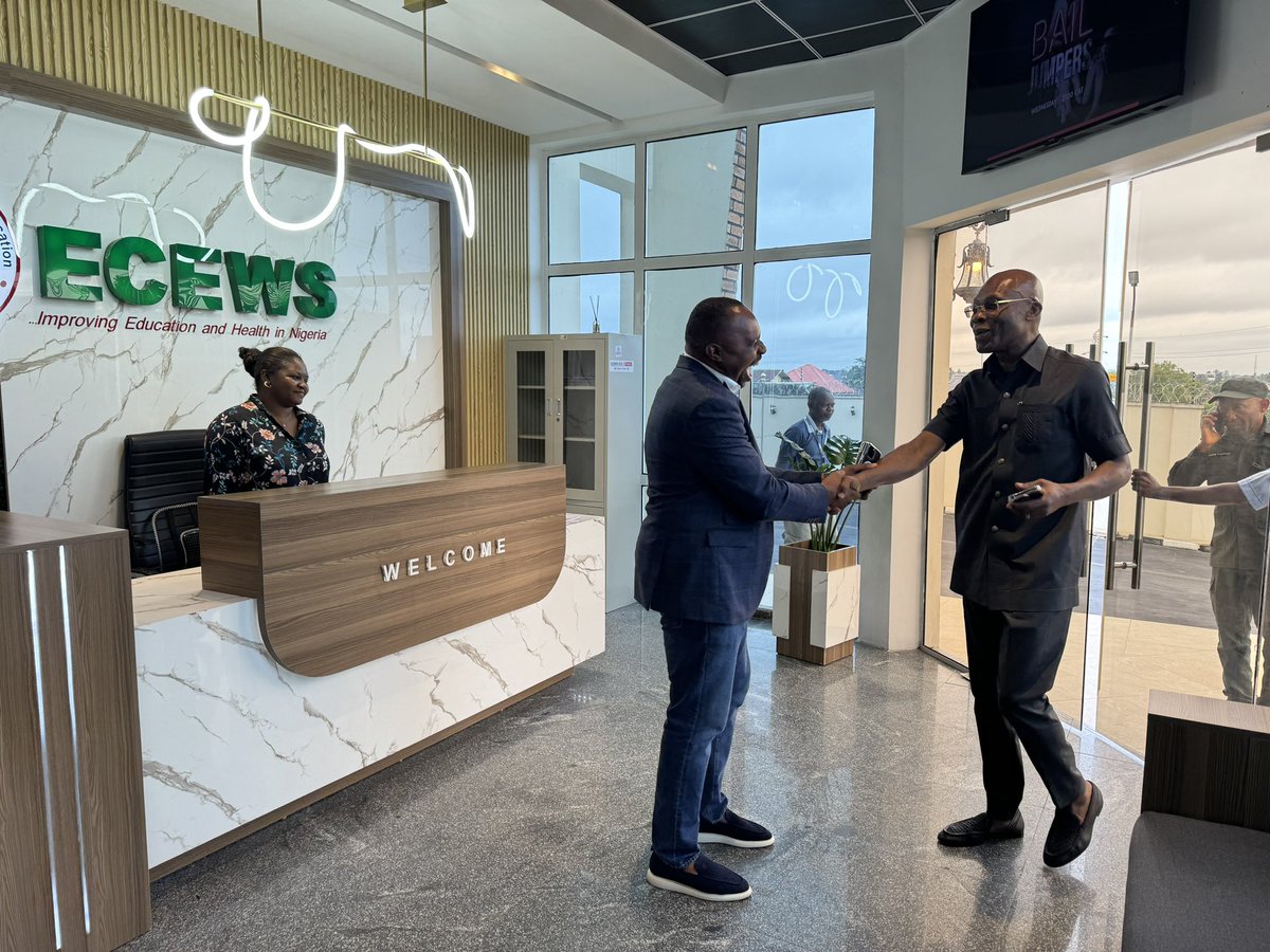 andysamueleyo's tweet photo. It was such a delight to welcome leostan Ekeh ; Chairman of Zinox Technologies Ltd. and TD Africa; Nigeria’s Premier Tech distribution powerhouse, to ECEWS Ltd/Gte   headquarters in Uyo within the week, thank you Sir leostan Ekeh  #privatesector #sdgs https://t.co/TtrV2WlG7E