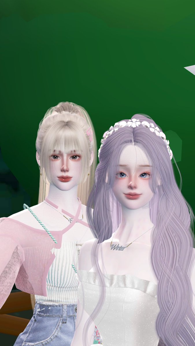 interstelllaaa's tweet photo. Girlhood https://t.co/W5fX11r8RF
