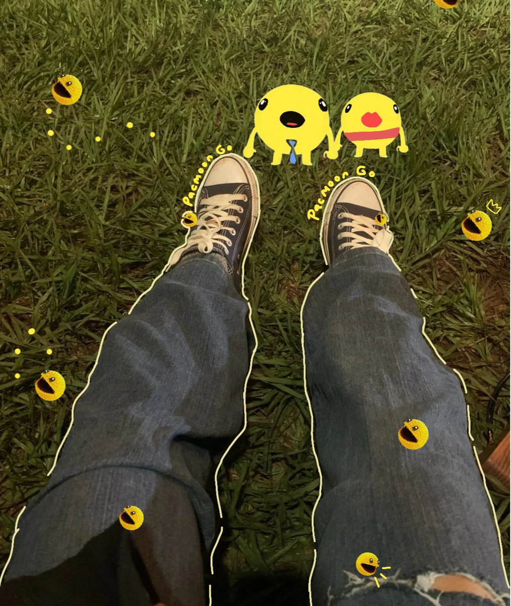 Went out to touch grass and met this cute <a href="/Pacnub/">Pacnub</a> couple 

They're super excited for <a href="/pacmoon_/">Pacmoon</a> V2, and so am I!