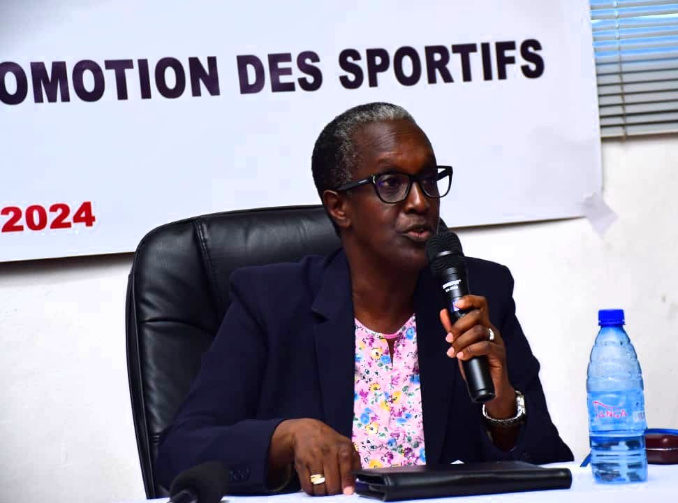 SportAjsb's tweet photo. 3. La présidente du @cno_burundi, Lydia #Nsekera a interpellé les fédérations et partenaires du sport à appuyer le projet, qui ambitionne de faire rayonner les sportifs #Burundi-ais à l'international
@franceauburundi https://t.co/vBJ7JXuBxf