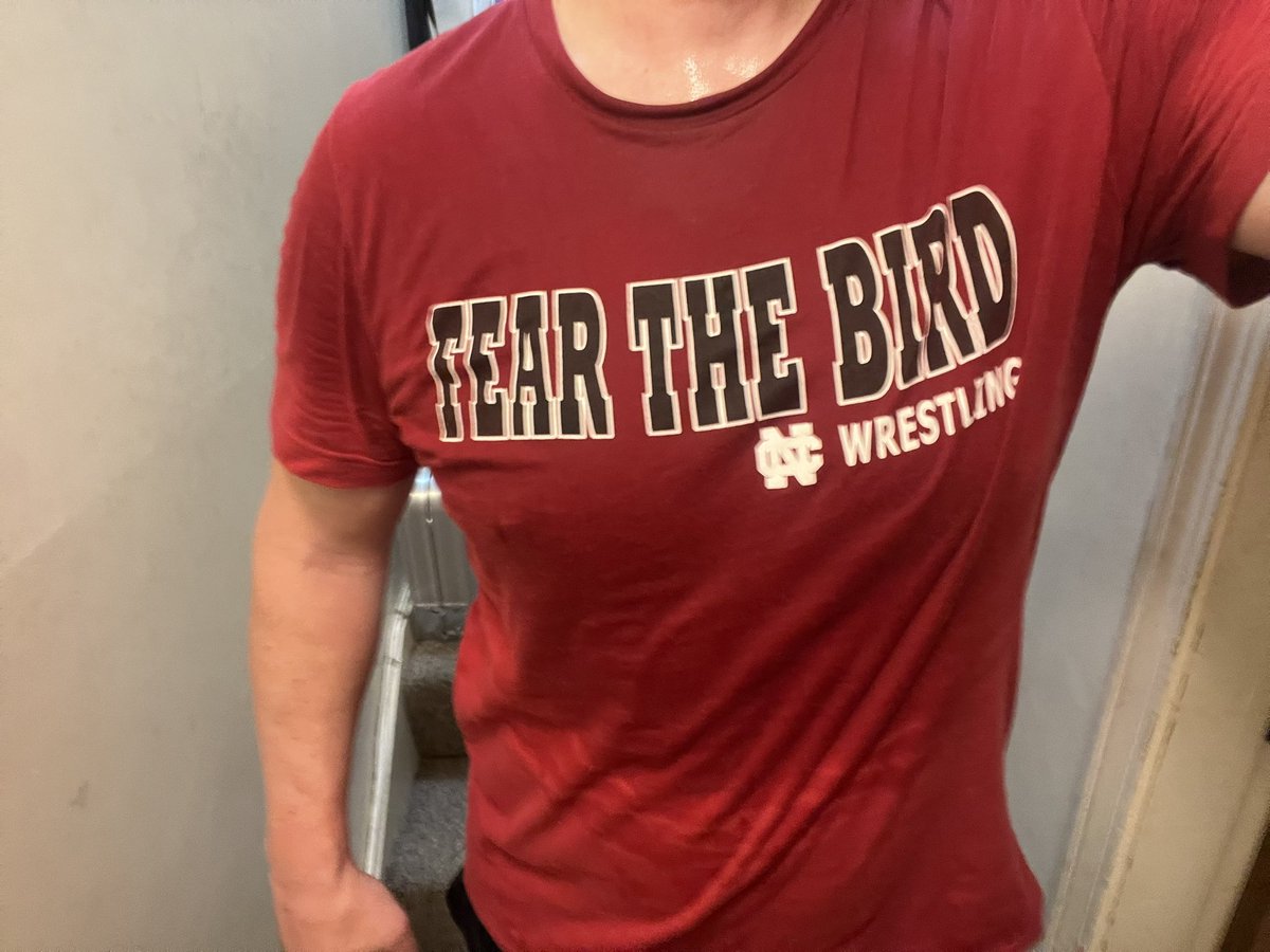 #SHAPOWIE Saturday started with a big sweat. My homie @CoachNortonNCC and the rest of @NCCwomensWR are getting it done in Naperville. #WrestlingShirtADayInMay #FeartheBird