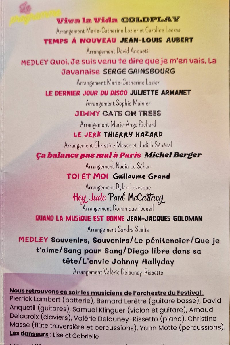 Chorale ont présenté hier soir leur spectacle au Carré des Docks. Belle prestation, du rythme, de l'ambiance, une animation de grande qualité. Le public était enchanté du répertoire choisi. Bravo aux élèves et merci à Mme GOMES DUARTE pour son travail de formation avec les élèves