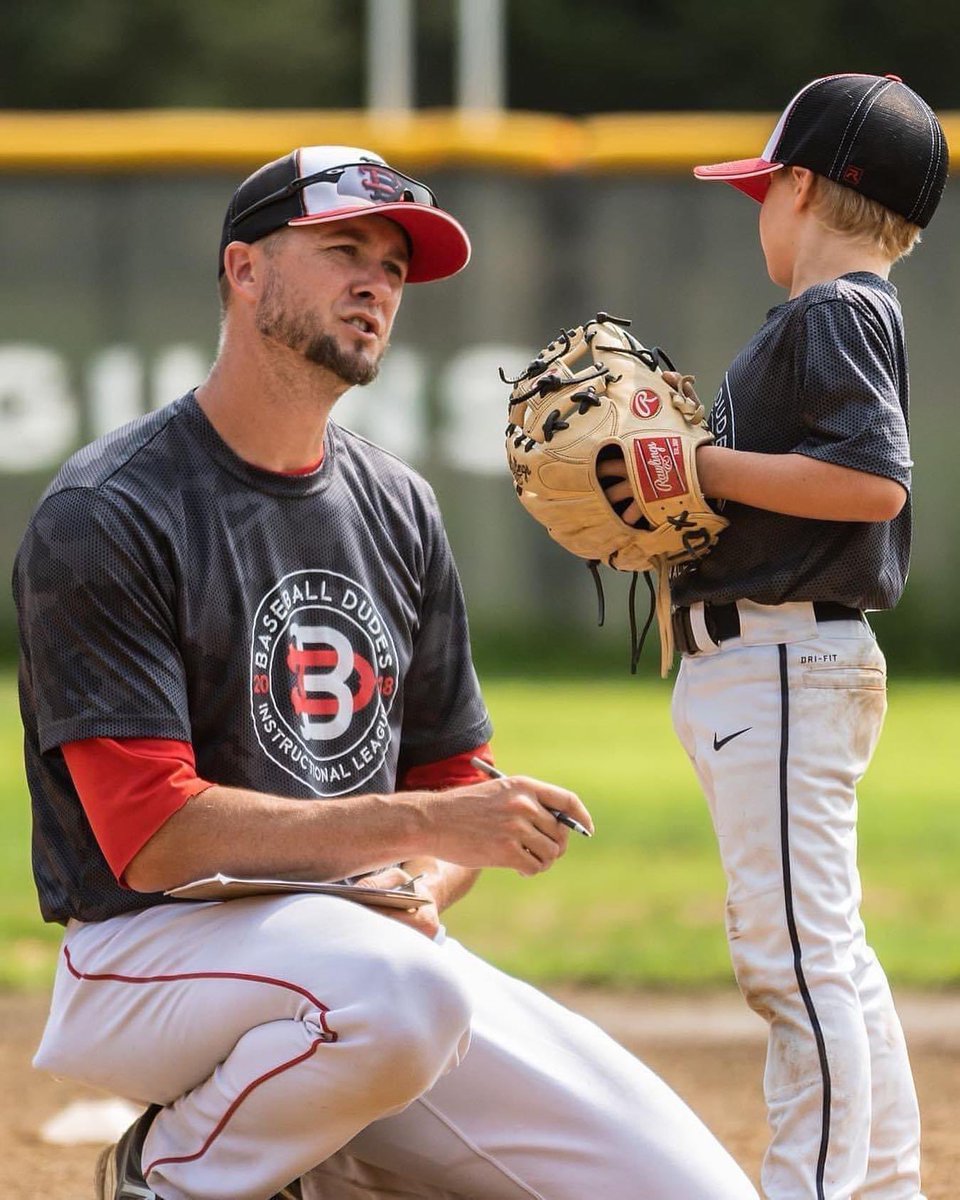 BaseballDudes48's tweet image. Few things I learned early in my coaching career... 

• Get down on their level.
• Take off your sunglasses to ensure eye contact.
• Make sure the sun is to their back.
• Ask them questions, hear their thoughts before you give yours.
• Don’t over coach by having something to…