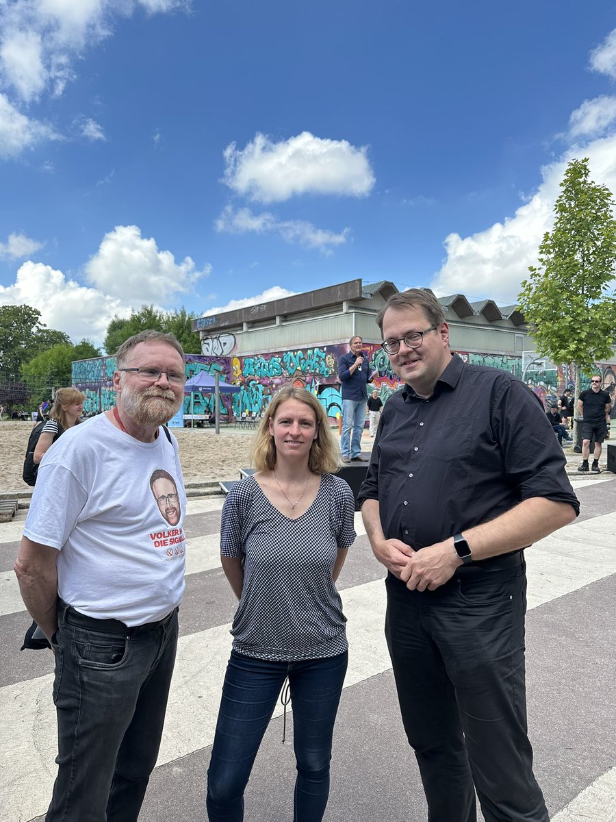 Heute für <a href="/LinksfraktionLe/">DIE LINKE. Fraktion im Leipziger Stadtrat</a> beim  21. Tag der Begegnung: gemeinsam nehmen <a href="/FranziRiekewald/">Franziska Riekewald</a> <a href="/v_klow/">Volker Külow</a> und <a href="/LINKEPELLI/">MdB Sören Pellmann</a> teil. Teilhabe und Inklusion sind Querschnittsthemen, auch in unserer täglichen Arbeit im Stadtrat.