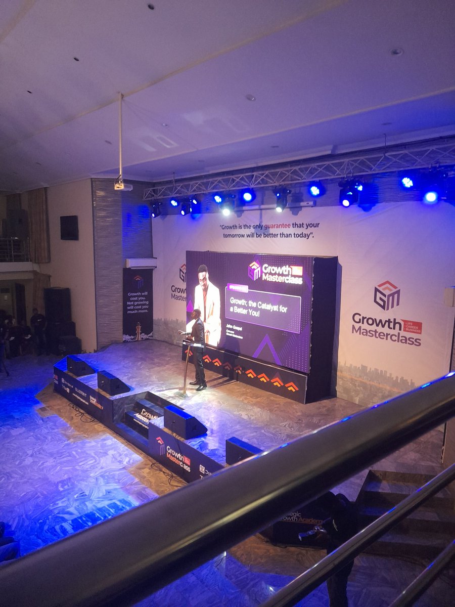 DavidMichaelk's tweet photo. UYO CITY brings to you today, Growth MasterClass, as long awaited. I present to you GMC.
This is the John Gospel session as he share on Growth the catalyst of a better you
#GrowthMasterclass #GrowthMasterclassuyo #JG
#JohnGospel #GMHybrid #GMNetwork https://t.co/QxxR78DGrB