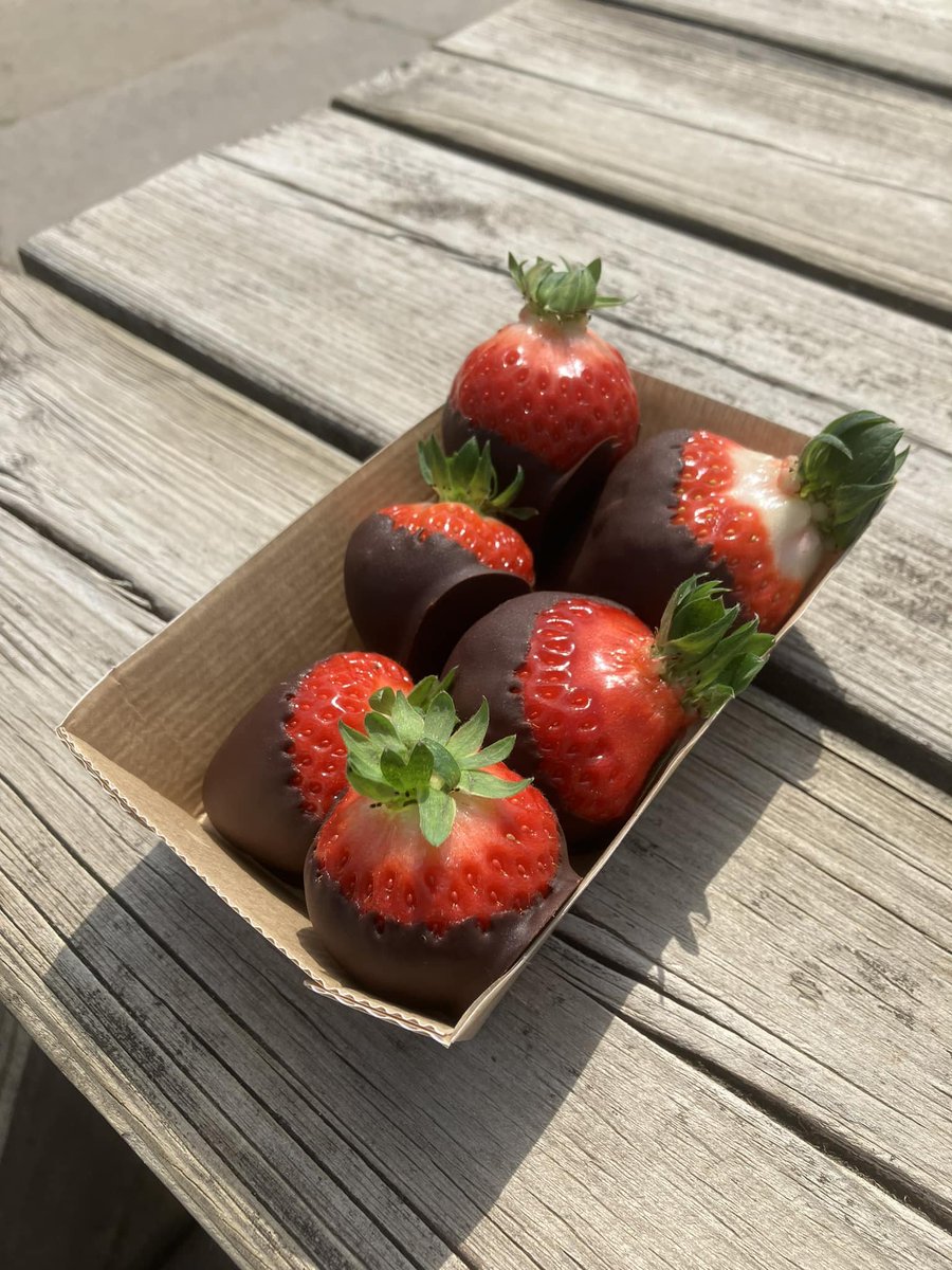 Zo dadelijk weer naar aardbeien drive in. Deze zijn van vorige week.