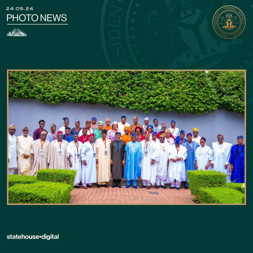 AASGaMagazine's tweet image. SEN. IDIAT OLURANTI ADEBULE PhD,  with other Yoruba leaders yesterday on a courtesy visit to HIS EXCELLENCY PRESIDENT BOLA AHMED TINUBU to felicitate with him on the occasion of the first year in office.
#RenewedHope