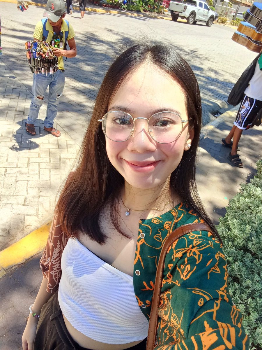 oohmyygee's tweet photo. 🌬 hello, twt world 🪐! been busy da whole month of apr and may and forgot to update here.
but, here's me 🧸 in ceb🌷. we had our psych duty there. always touched by the stories our clients shared (softie gurl).
let's be mentally healthy evryone! ❤️🩹
#lifearchive #lifetwt https://t.co/aLWpYt1dtn