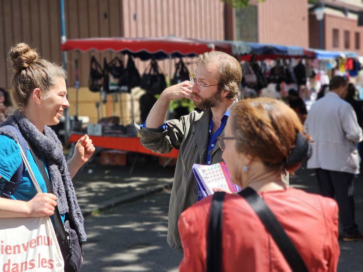 Au marché de l'église à Pantin ce matin, comme chaque semaine. 

Dans la dernière ligne droite avant le 9 juin, chaque discussion, chaque voix  compte. Donnez nous la force de tout changer en votant pour @ManonAubryFr et la liste de l'#UnionPopulaire !