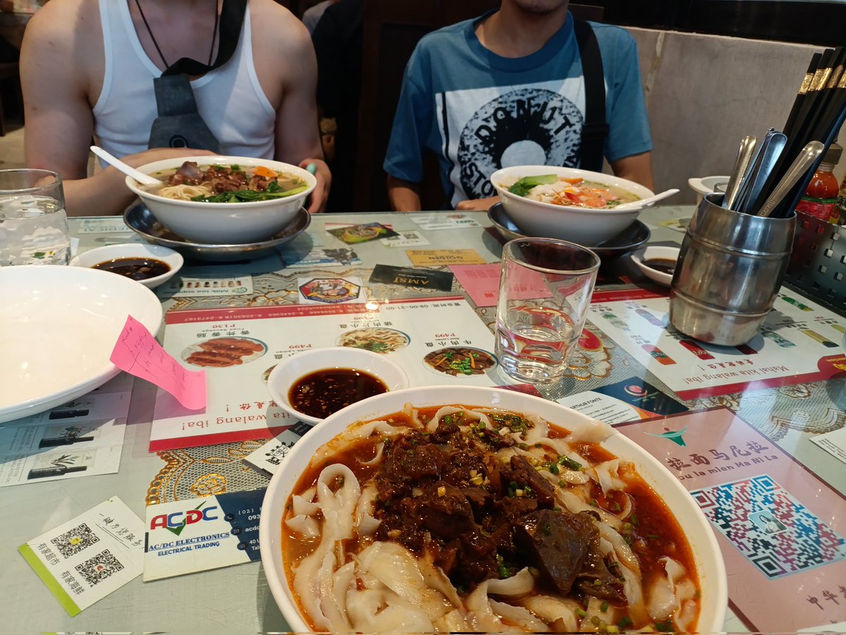 fly_by_fish's tweet photo. Went to Binondo for the first time today https://t.co/FNk9qJRCI6