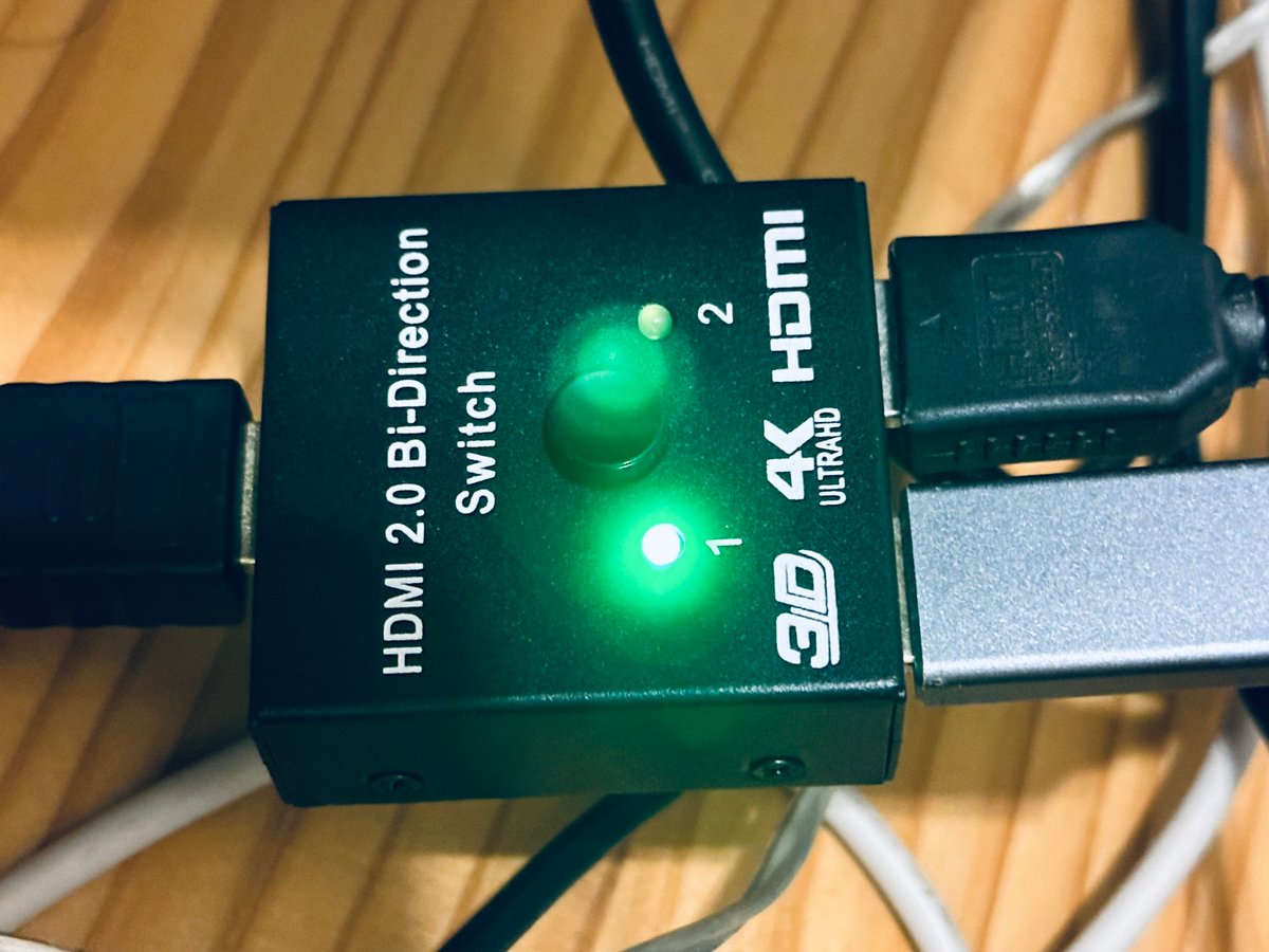 Tom44745308's tweet photo. プチ・ニューギア
3秒ラグあるけど作業用途には十分。 https://t.co/5n2P4GEyIL