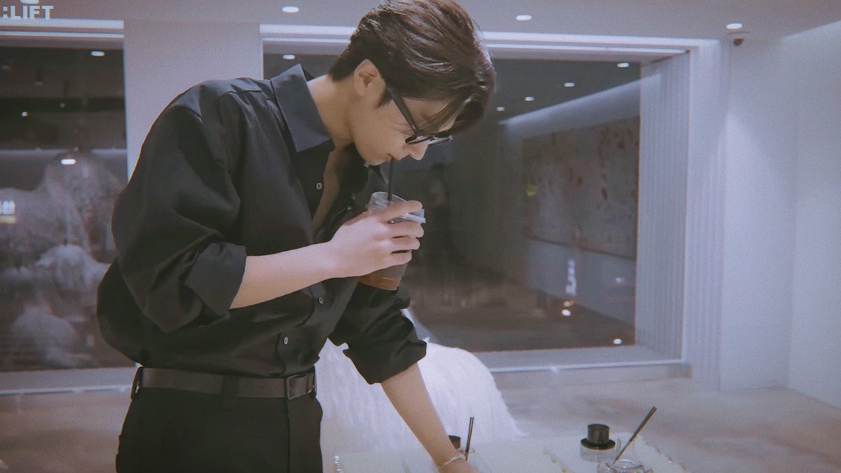 Jongstrings's tweet photo. https://t.co/VTdxFrvH63