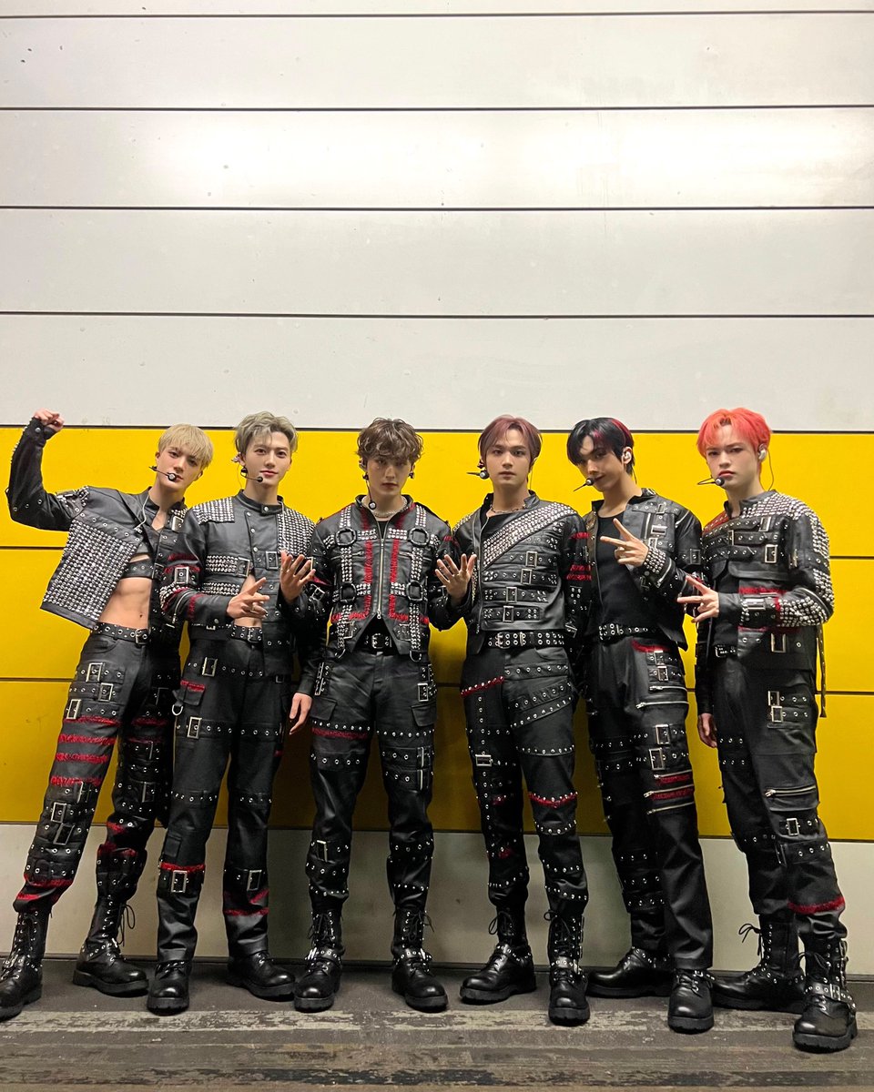우리의 첫 단독 도쿄돔 공연을 꽉 채워준 시즈니💚 오늘 너무 잘 즐겨줘서 정말 정말 고마워요ㅠ 내일은 더 재밌게 놀아여🥺집 조심히 들어가여!!