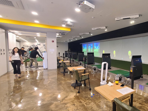 Proswing_Inc's tweet image. 전남무안 J골프연습장 #골프연습장레슨장비 #프로스윙머신 설치

proswing.kr
제품문의:1899-6637
#골프연습머신 연구제조 (주)프로스윙

#골프스윙연습기 #골프궤도기계 #드라이버자세교정 #아이언자세교정 #드라이버궤도장비 #아이언궤도장비