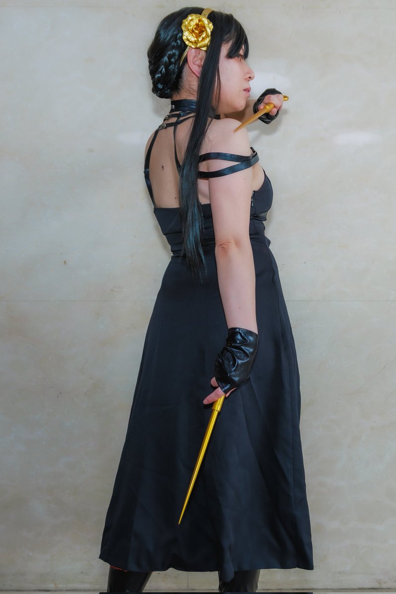 togetsu610's tweet photo. 【cosplay】
ヨル・フォージャー🌹
この前のイベントで撮って貰ったやつ✨強めのヨルさん✨カメラは安定と信頼のKATUさんです✌️
📸KATUさん(@katuhaya )
#colorplayer
#AllColor https://t.co/WBWroryOjH