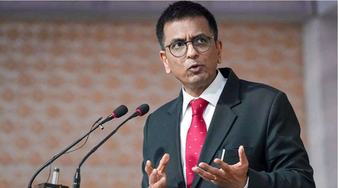 Chief Justice of India DY Chandrachud cast his vote in Delhi on Saturday

In the democratic process, the CJI remarked, 'Today I fulfilled my duty as a citizen by casting my vote.' He said.

He said that : 
My vote
My voice 

#CJIChandrachud #LokSabhaEections2024