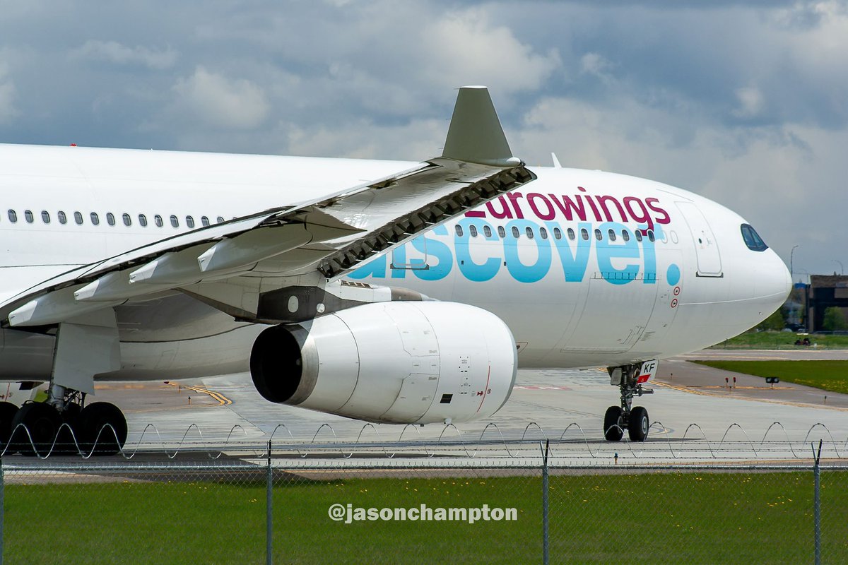 Discover Airlines
Airbus A330-300
Reg. D-AIKF
Calgary International Airport (YYC)
#yyc #avgeek #aviation #aviationlovers #aviationphotography #aviationdaily #planespotter #planespotting #photography #airbus