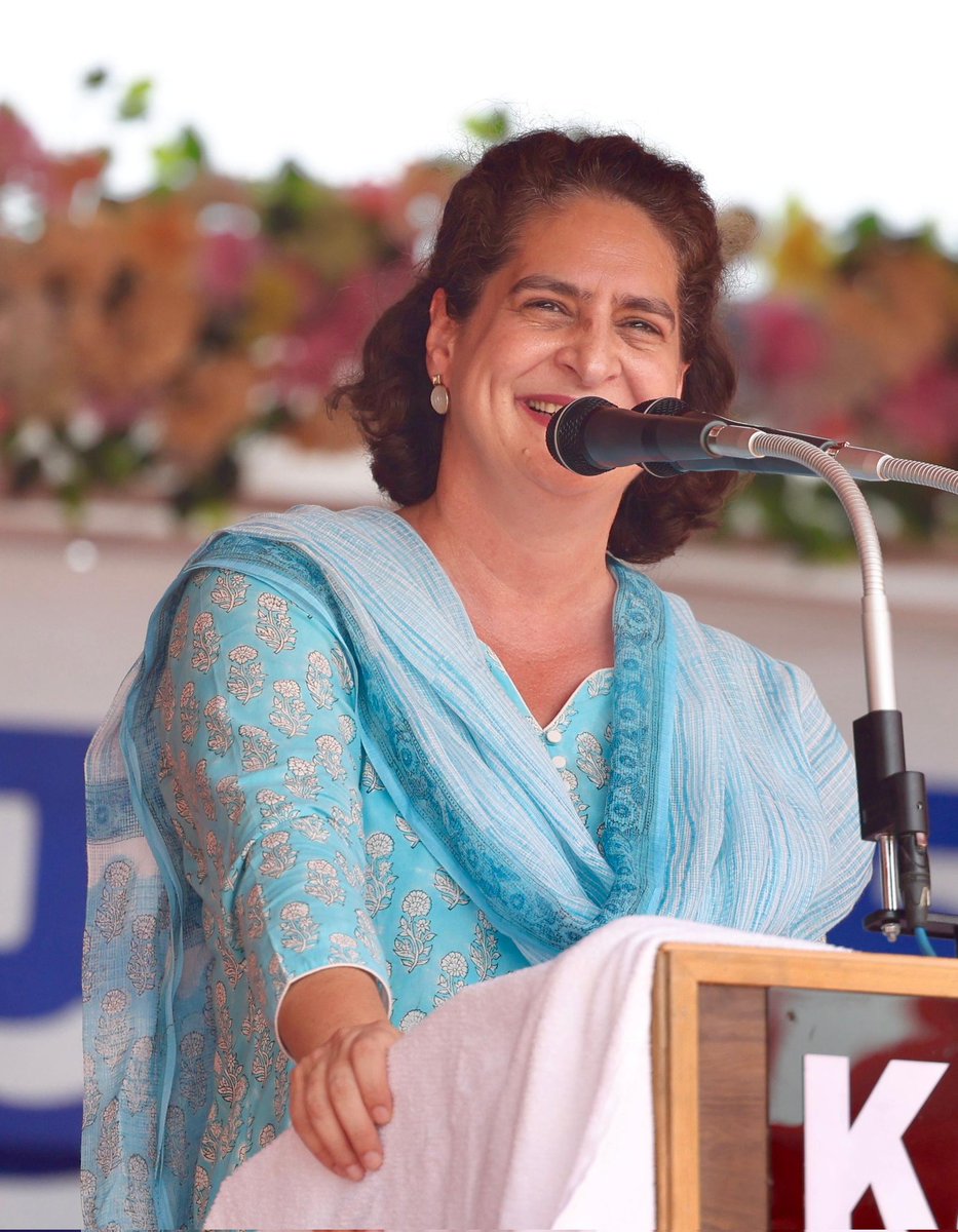 AjayLalluINC's tweet image. गोरखपुर में आयोजित &apos;न्याय संकल्प सभा&apos; के लिए पहुंचीं दीदी प्रियंका जी का स्वागत।