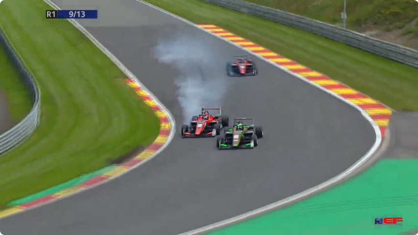 rafal016's tweet image. REVESZ JESTEŚ SZALONY! Atak na prowadzenie. #EFOpen