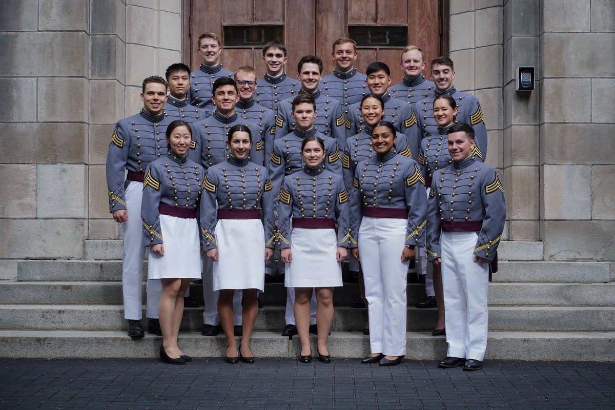 Meet our @USArmy’s future doctors🩺 Congratulations to the 23 cadets who will graduate today and then attend medical schools throughout the country as they prepare to serve the Nation as @usarmy doctors! 👉Learn more about our medical school cohort: ⤵️