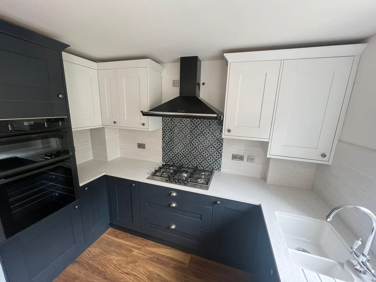 sjinstallations's tweet photo. This customer had their dream kitchen installation ruined by the fitter they kicked off the job.When we called what the fitter had done was horrendous. Took what he had fitted out salvaged what we could and reinstalled replacing what couldn’t be saved. Not all hero’s wear capes😜 https://t.co/j9NRYB6RzZ