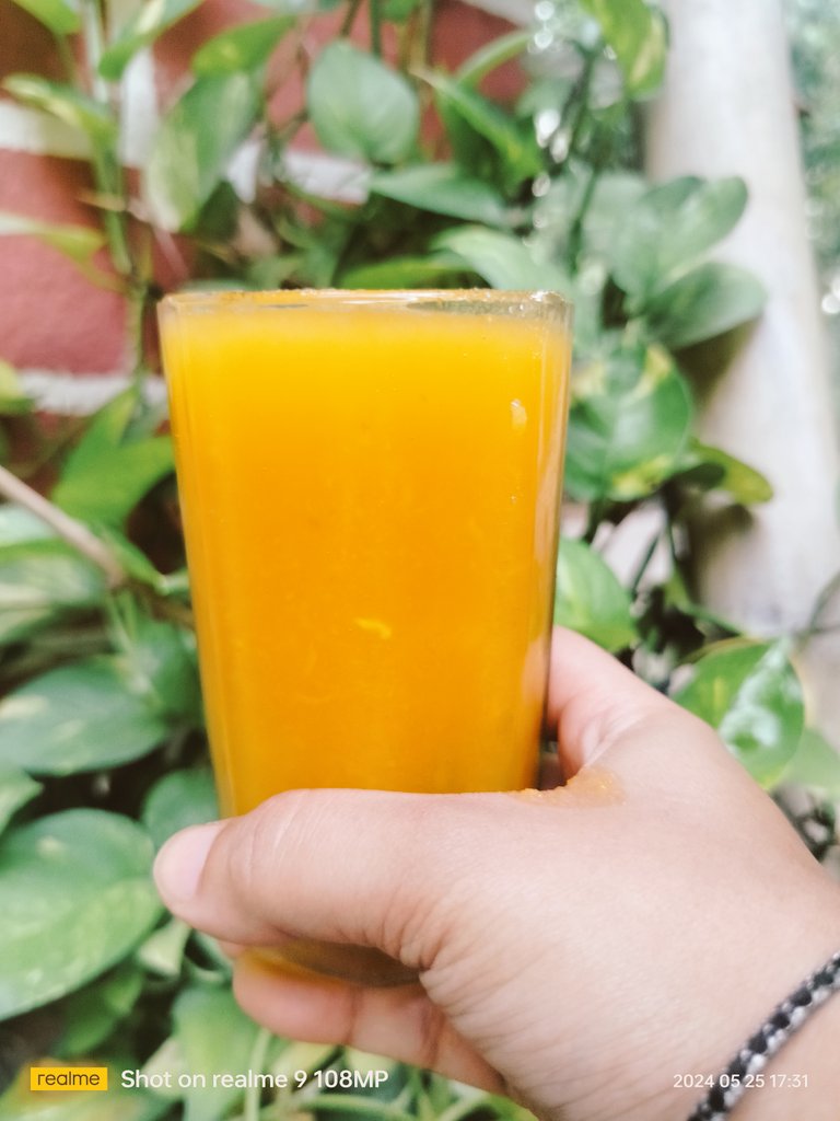 97Satapathy's tweet photo. Good evening friends 😊
Refreshing mango 🥭 juice 🥤🥤..
#ଋତୁ ଫଳ 
#ଆମ୍ବ ରସ 
#ଶୁଭ ସନ୍ଧ୍ୟା https://t.co/YaYzzwHGZr