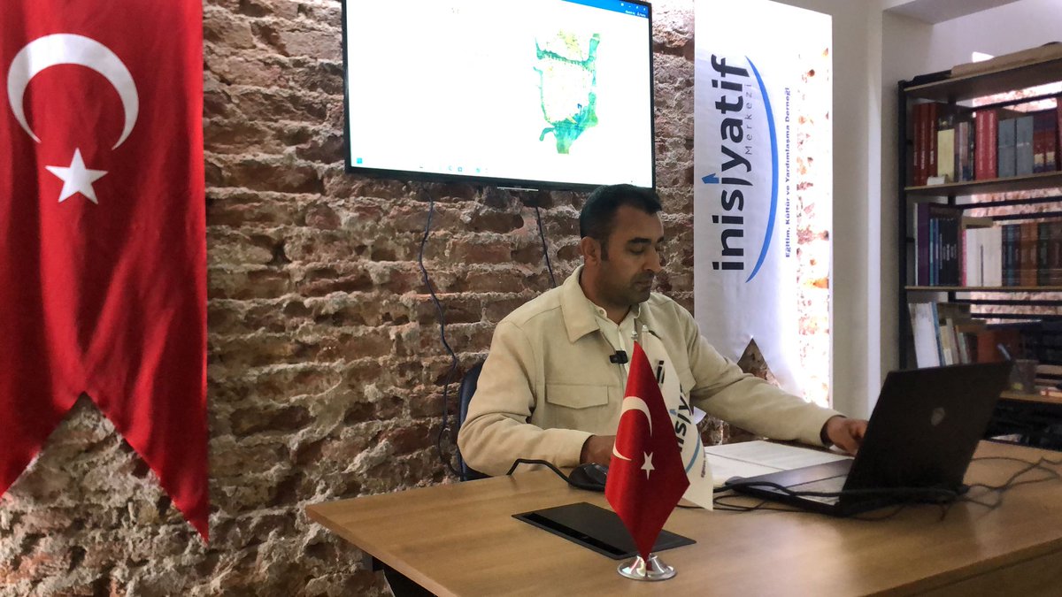 inisiyatifist34's tweet photo. İstanbul İnisiyatif Buluşmaları’nda bu hafta, Sn. Hikmet Çolak'ın sunumuyla "İstanbul'un Fethi, Fethin İstanbul'u" konulu konferansı dinledik.

Türk Tefekkür Tarihi'ne ve Türk Milleti'nin bütün meselelerine mütevazı katkılar sunabilmek için, #BizVarız... https://t.co/jrf4TWhIIo