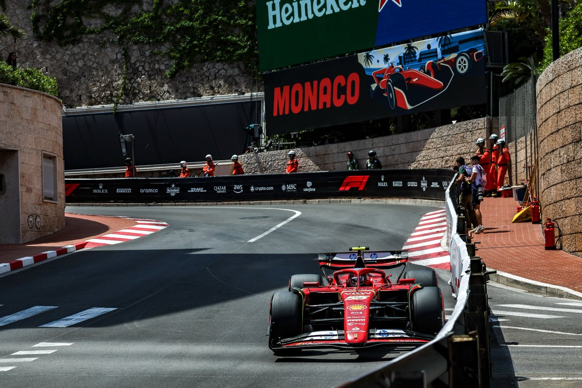 ScuderiaFerrari's tweet photo. Fine-tuning those laps before the most important Quali of the year 😤

#MonacoGP 🇲🇨 #F1 https://t.co/7LEwHu0z2o