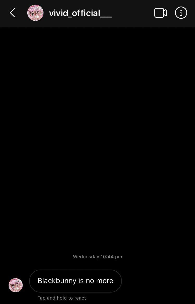 nugupromoter's tweet photo. blackbunny dming a fan to share that they disbanded, after changing their account to be for another group https://t.co/nKKPsJXC5a