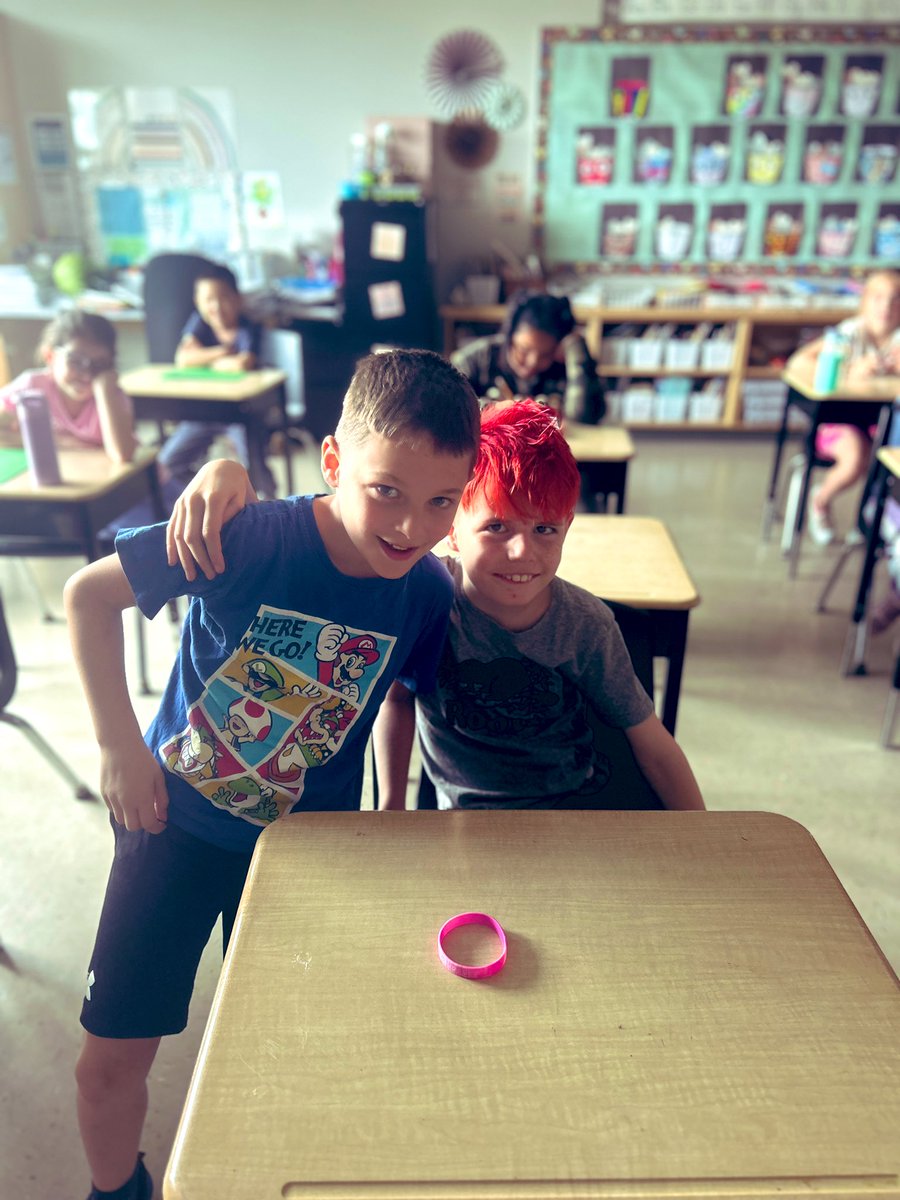 Mrs. J Nolin tweet media