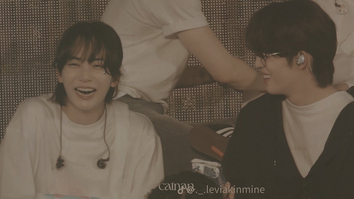 caratstxr's tweet photo. ᝰ.ᐟ downbad

❥ a #jeongcheol short au wherein  

In the heart of their timeless friendship, Cheol and Han are both silently swooning over each other. Their shared banters are always tinged with unspoken feelings. Who will dare to cross the line from friendship to love first? https://t.co/eLptVacnH0